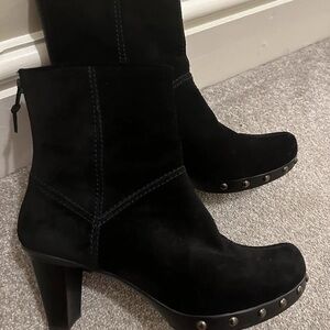 Elegant Black Heeled Boots with Stud Accents